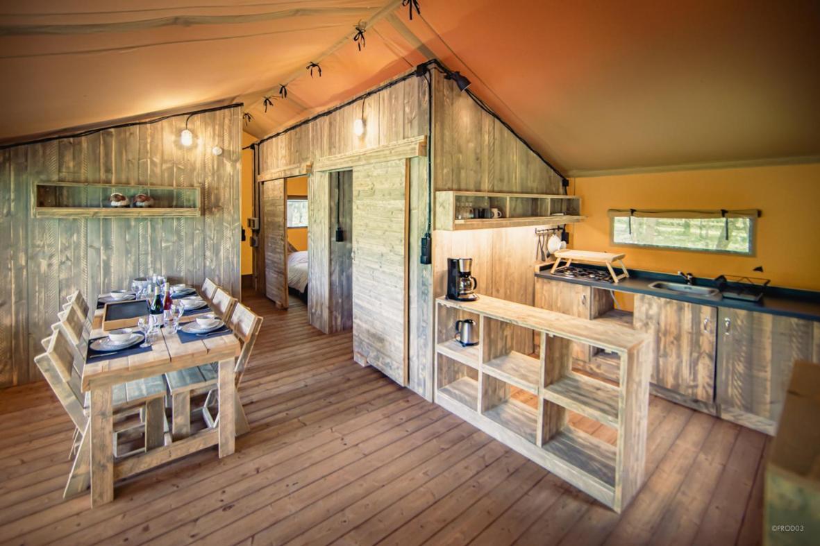 Tente Lodge Jacuzzi Privatif En Pleine Nature Thiel-sur-Acolin Екстериор снимка