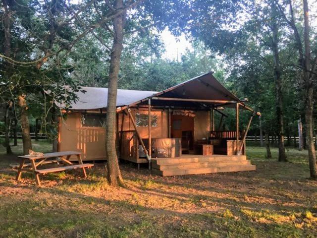 Tente Lodge Jacuzzi Privatif En Pleine Nature Thiel-sur-Acolin Екстериор снимка